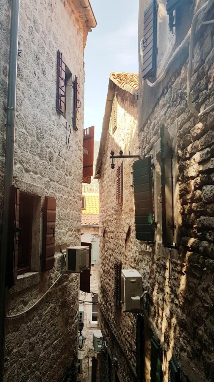 Kotor Bagus - Cozy Boutique Old Town Studio With Seaview Terrace Exterior photo